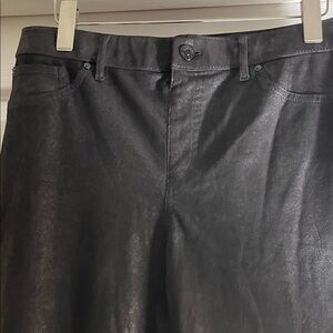 Chico’s Blk faux suede 0.5=6 straight leg jean style pant. Very soft. Smooth